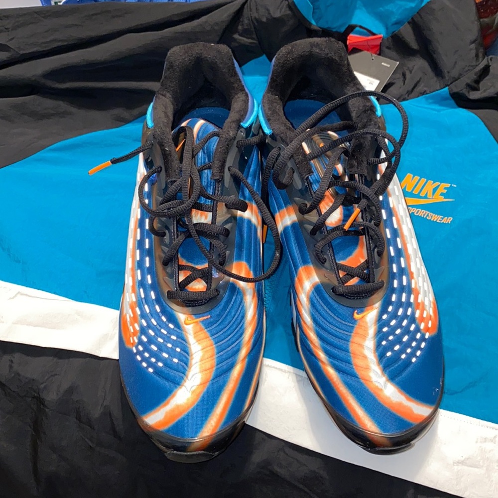 NIKE AIR MAX DELUXE